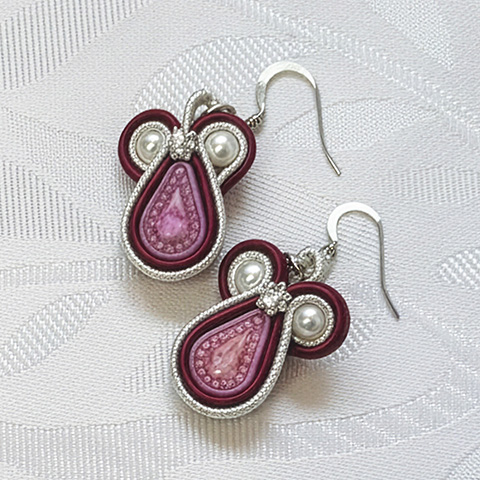 ソウタシエイヤリング～ラスティック（ピンク）～