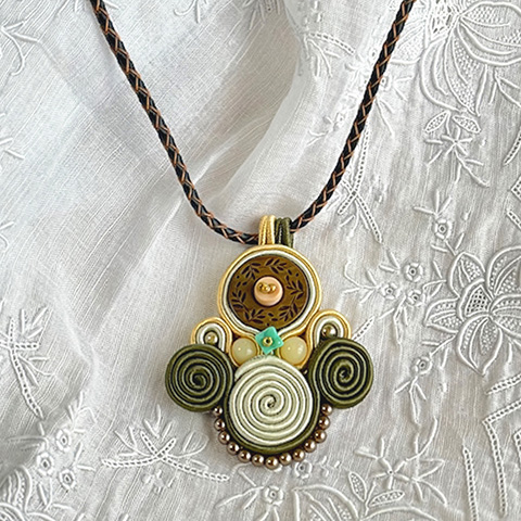 花凛（かりん）／緑