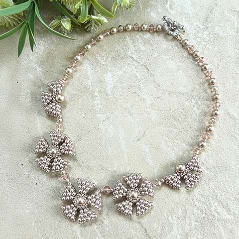 パールフルール ／ピンクベージュ