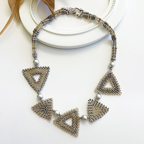 トリアンゴロ パズルネックレス／エレガント